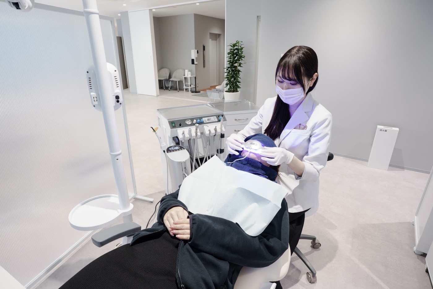 京都四条烏丸矯正歯科 オフィスホワイトニングの施術